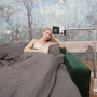 Support Tablette pour le Lit : Ne plus jamais avoir mal aux bras (Guide Confort 2026)